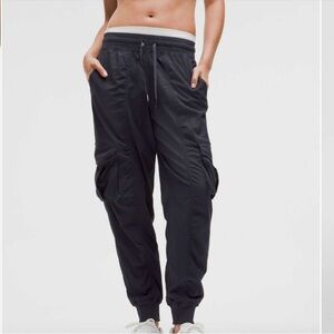 Lululemon Dance Studio Relaxed-Fit Mid-Rise Cargo Jogger Black Medium W5GICS